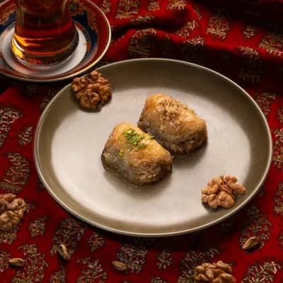 باقلوا گردویی علی حان