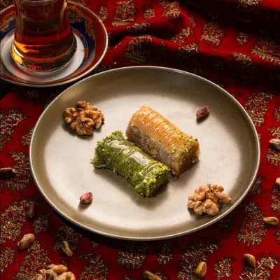 باقلوا مخلوط علی حان
